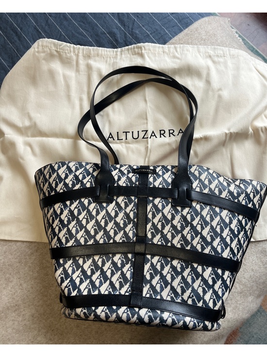 Altuzarra Handbags - Altuzarra Navy and Cream Park Place Large Tote with Leather Straps